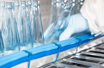 Metal detectable cable ties are very popular in the food, beverages and pharmaceutical industries.