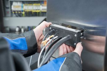 Cable entry plate VarioPlate in application